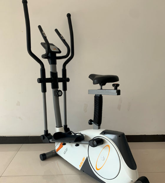 Real Pictures Of Elliptical Machine 8108 With Seat Models